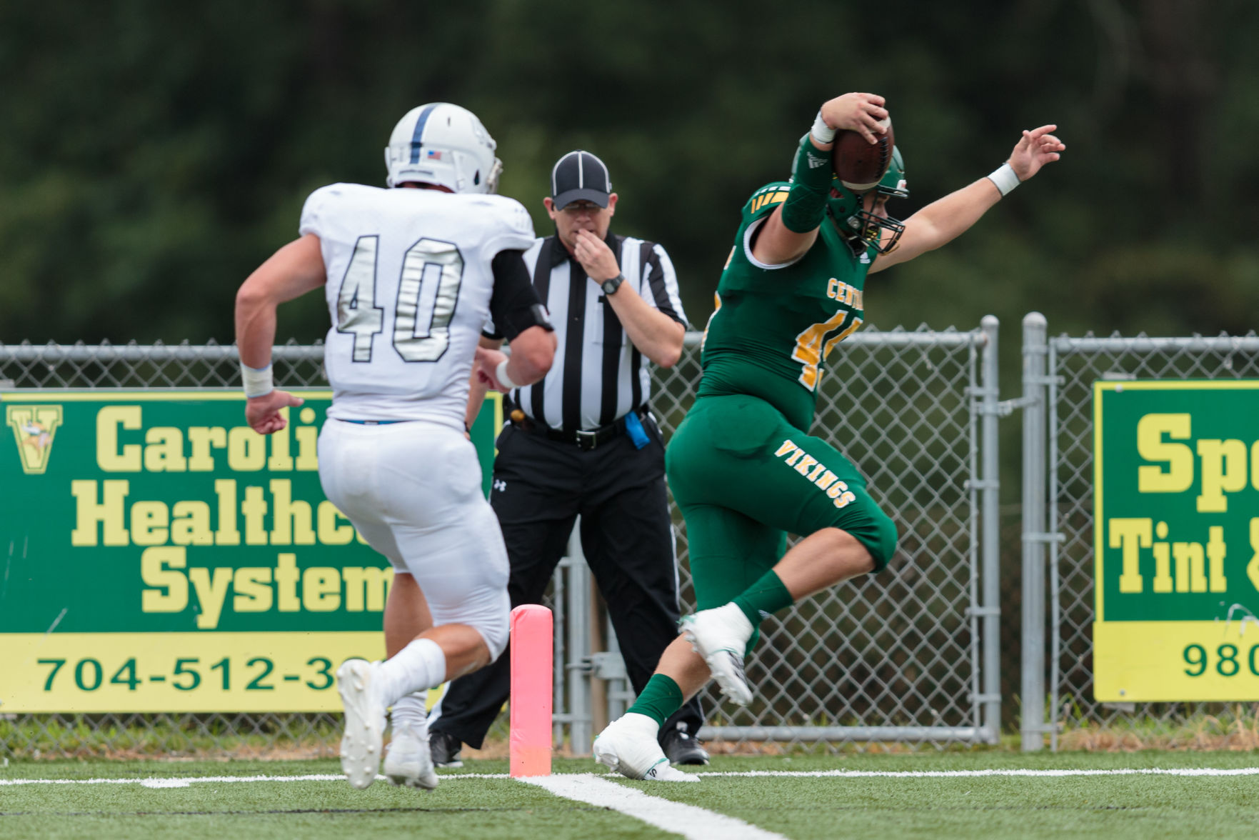 The Ragin' Bulls come from behind in the Battle of the Horns to defeat the Vikings 27-20.